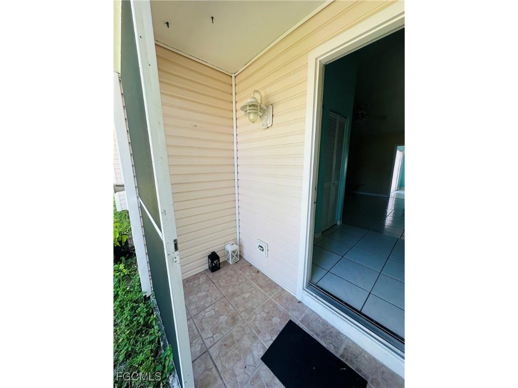 1421 SW 9th Court Cape Coral FL 33991 2025016851 image4