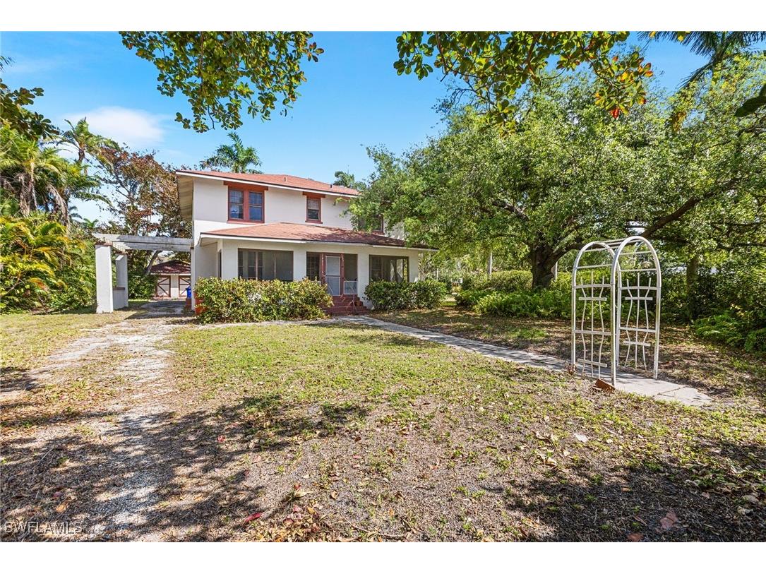 1421 Steele Street Fort Myers FL 33901 225033933 image1