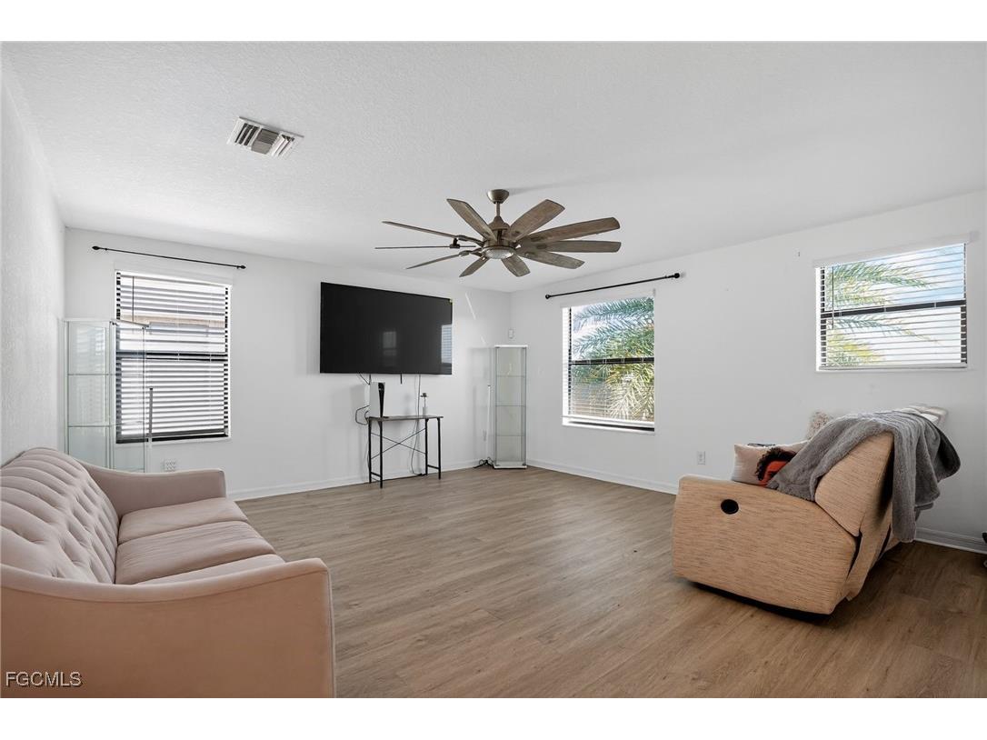 14210 Vindel Circle Fort Myers FL 33905 2025021701 image11