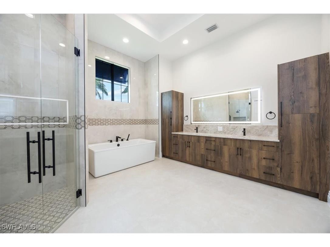 14211 Charthouse Circle Naples FL 34114 225070311 image23