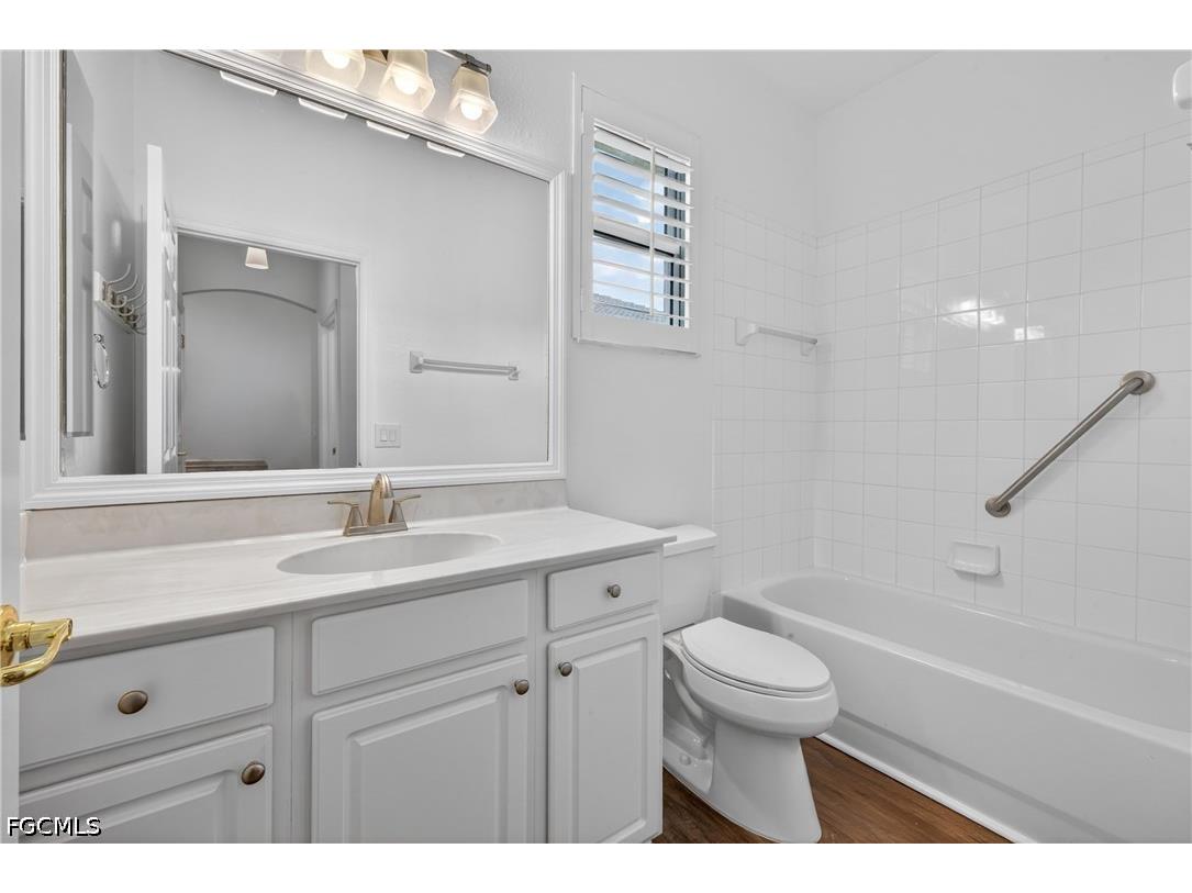 14214 Manchester Drive Naples FL 34114 2026019942 image12