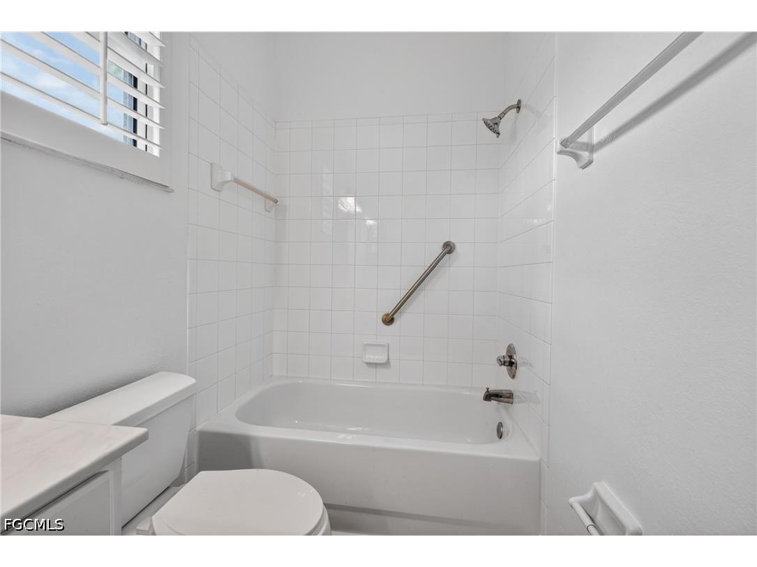 14214 Manchester Drive Naples FL 34114 2026019942 image13