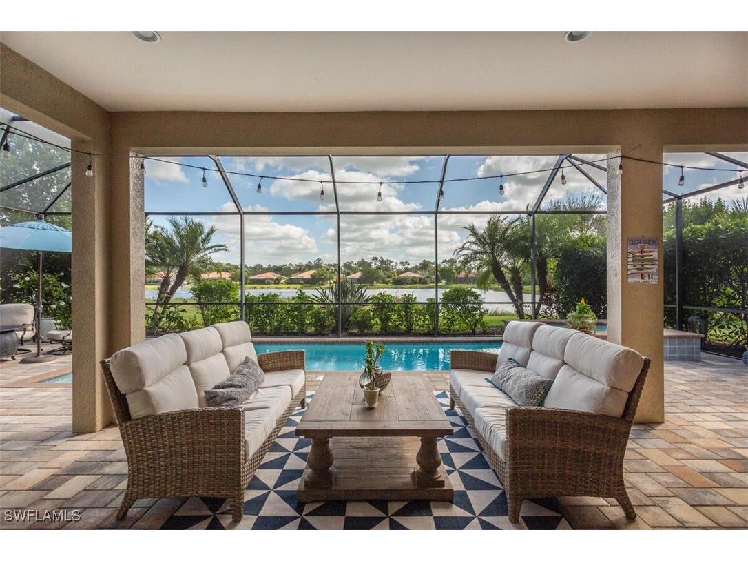 1422 Mockingbird Drive Naples FL 34120 225074563 image1