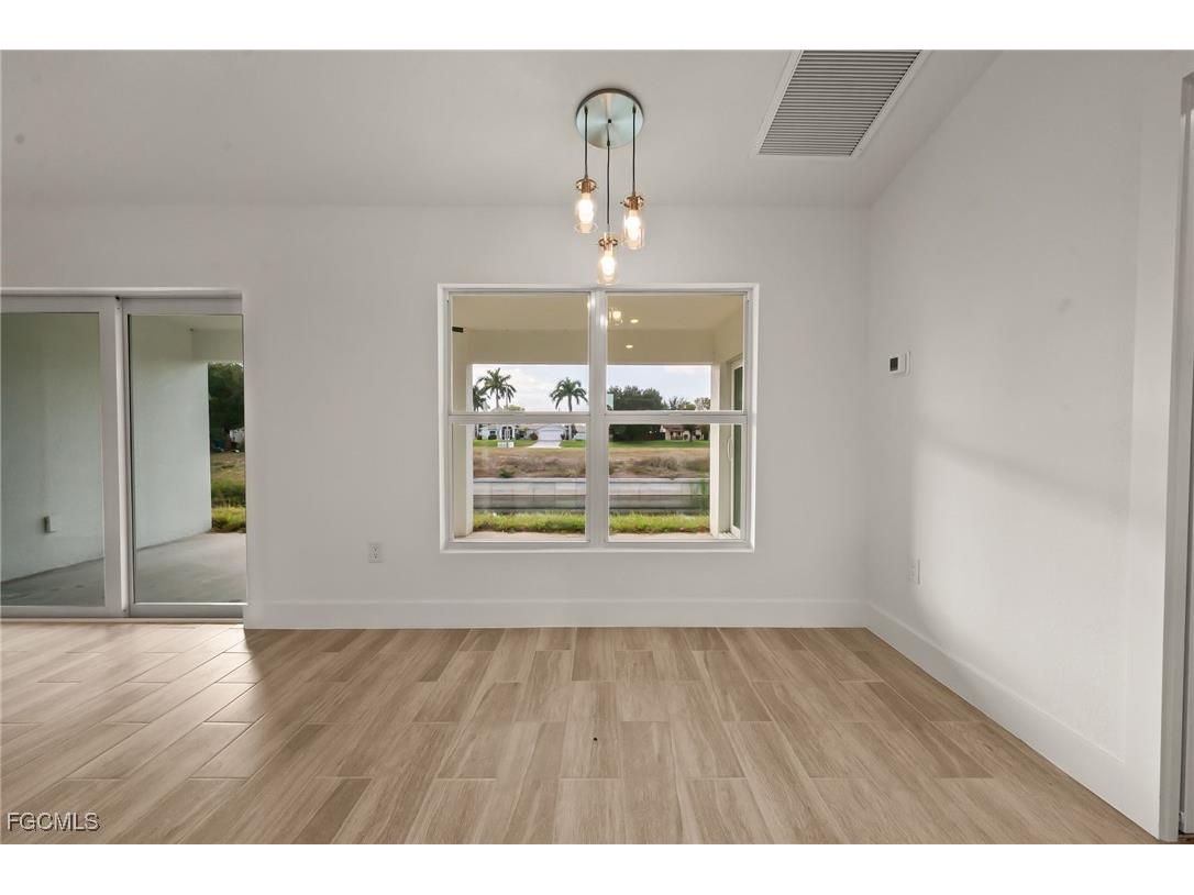 1422 NE 19th Place Cape Coral FL 33909 2025012409 image10