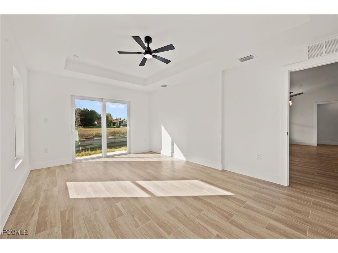 1422 NE 19th Place Cape Coral FL 33909 2025012409 image13