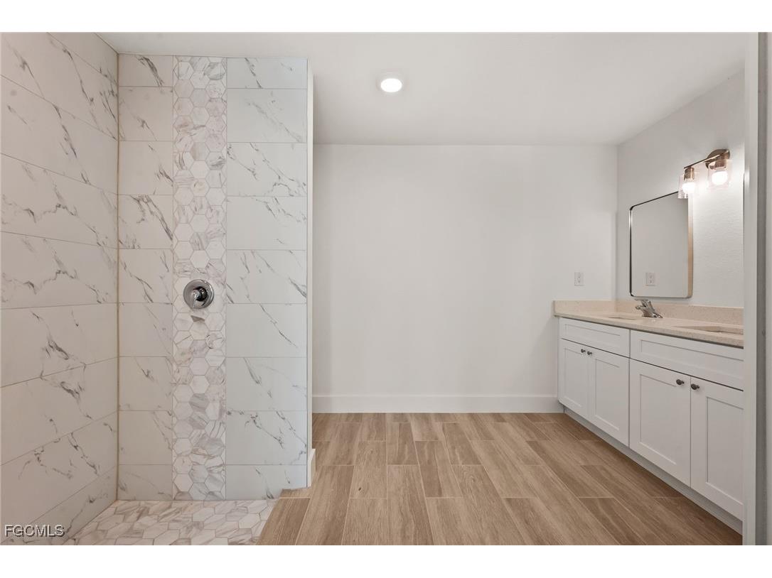 1422 NE 19th Place Cape Coral FL 33909 2025012409 image14