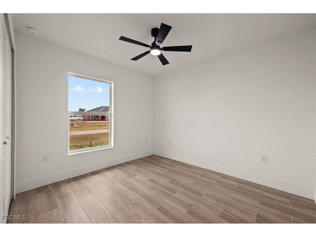 1422 NE 19th Place Cape Coral FL 33909 2025012409 image18