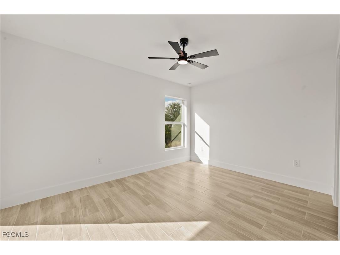 1422 NE 19th Place Cape Coral FL 33909 2025012409 image21