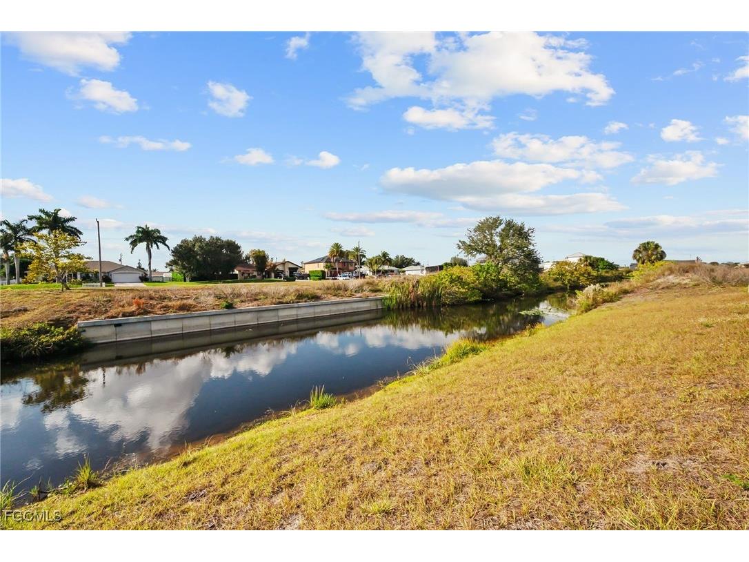 1422 NE 19th Place Cape Coral FL 33909 2025012409 image28