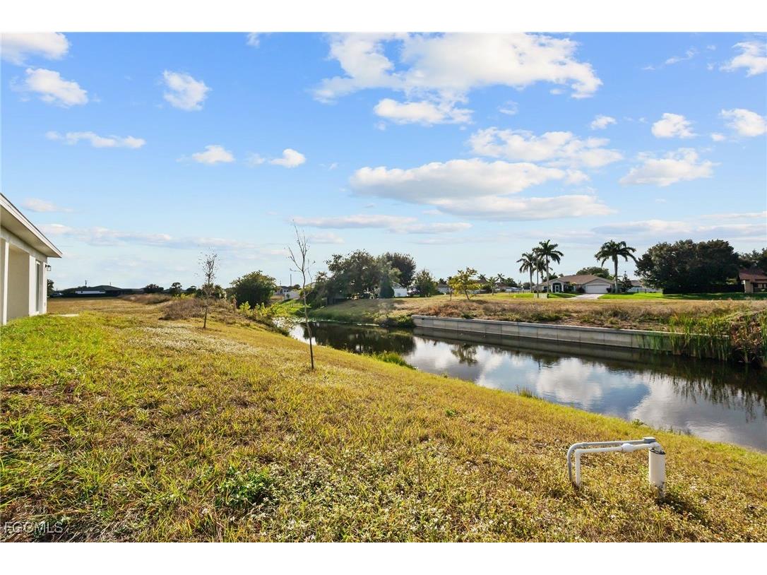 1422 NE 19th Place Cape Coral FL 33909 2025012409 image32
