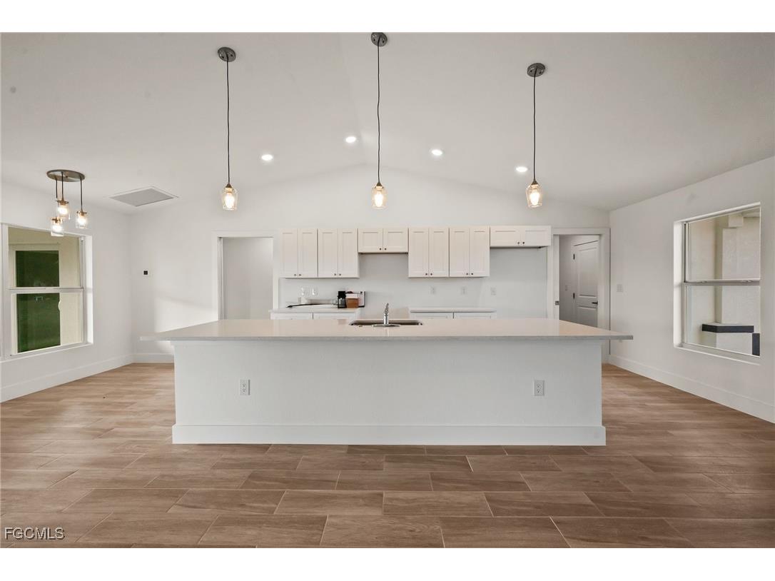 1422 NE 19th Place Cape Coral FL 33909 2025012409 image7