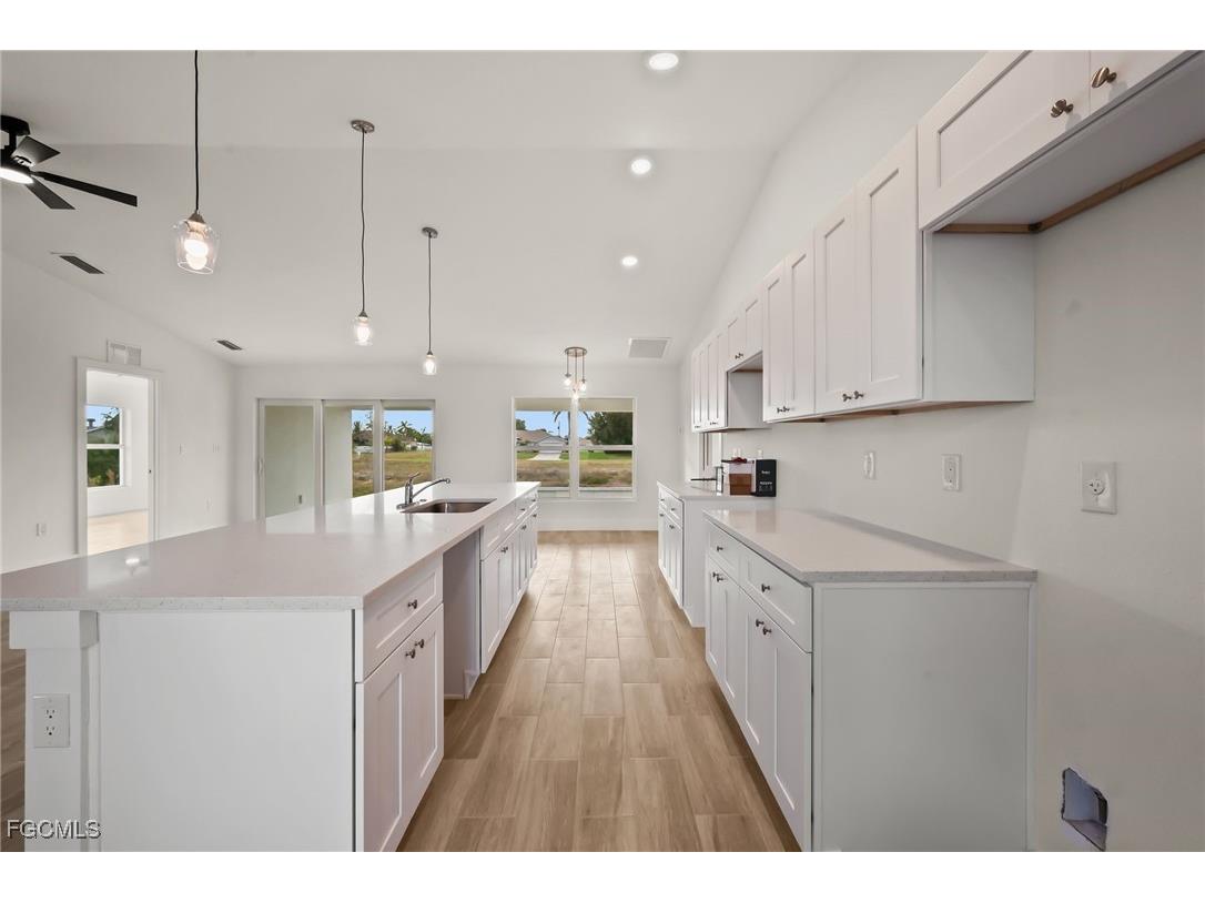 1422 NE 19th Place Cape Coral FL 33909 2025012409 image8