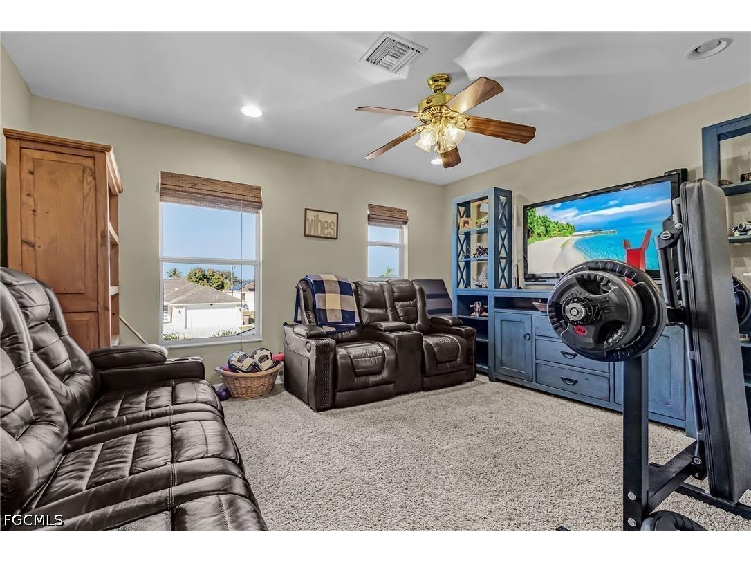 1422 NE 9th Terrace Cape Coral FL 33909 2026014922 image14