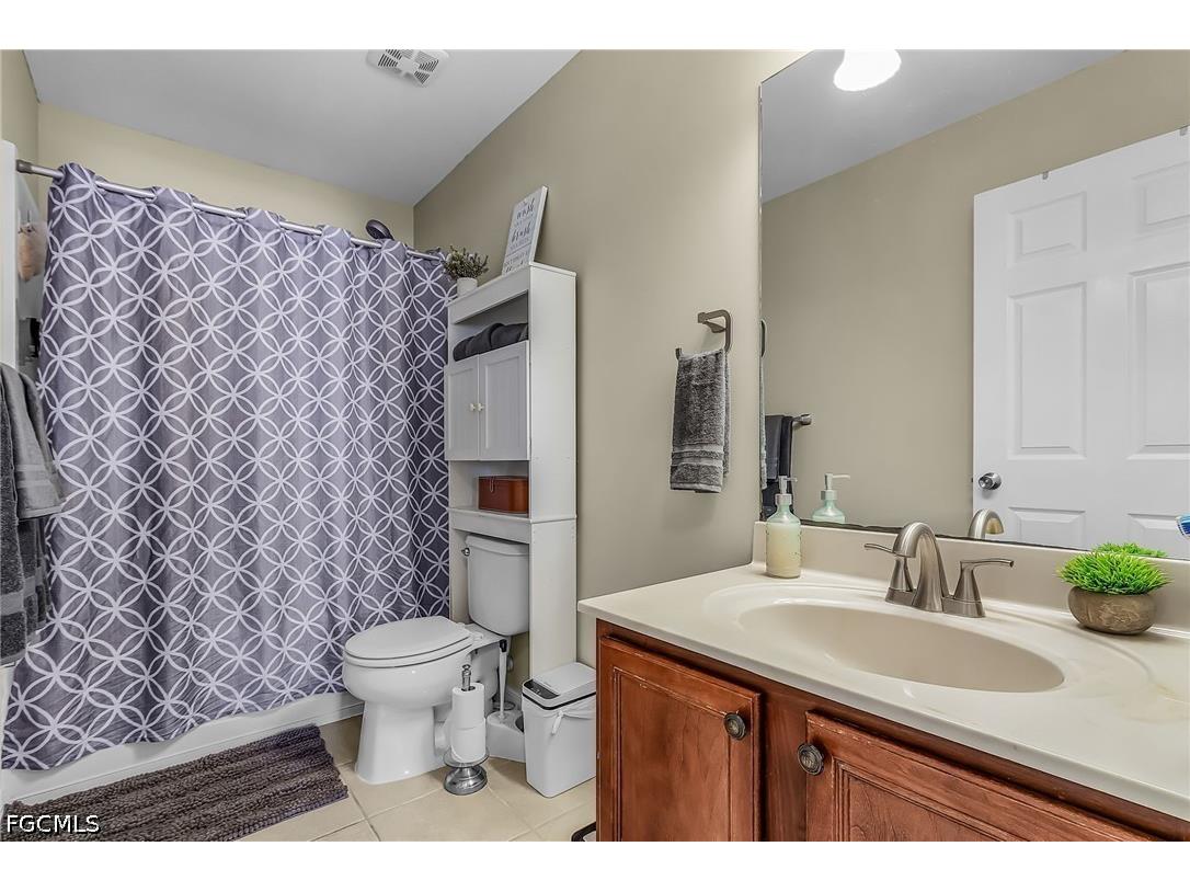 1422 NE 9th Terrace Cape Coral FL 33909 2026014922 image18