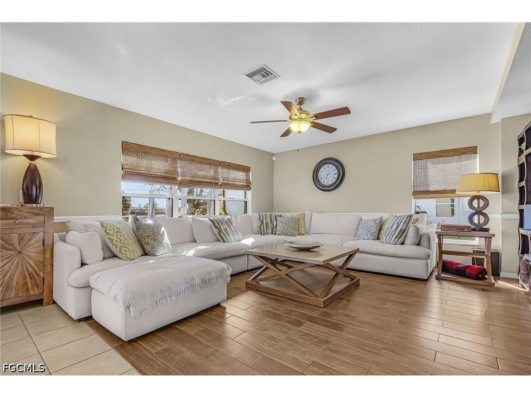 1422 NE 9th Terrace Cape Coral FL 33909 2026014922 image5
