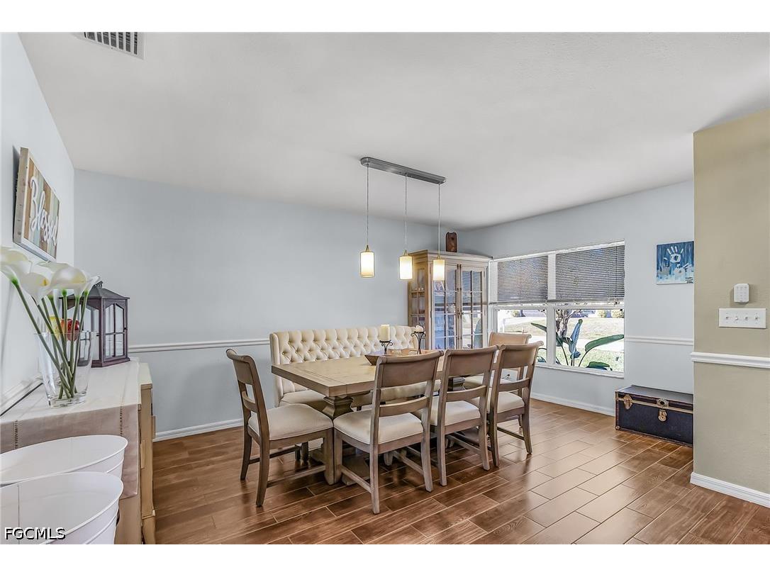 1422 NE 9th Terrace Cape Coral FL 33909 2026014922 image6