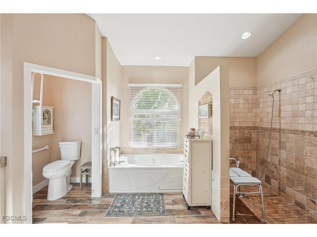 1422 NW 38th Place Cape Coral FL 33993 2026001028 image16