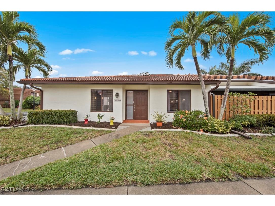 1422 Park Shore Circle #4 Fort Myers FL 33901 225026309 image1