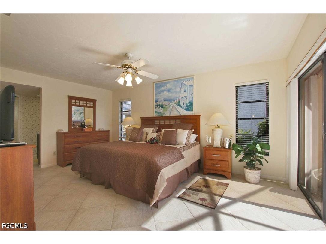 1422 SE 12th Terrace Cape Coral FL 33990 2026028194 image9