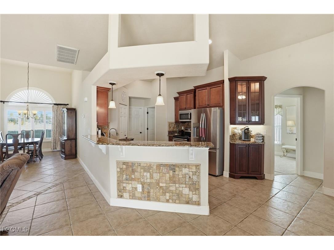 1422 SW 16th Terrace Cape Coral FL 33991 2026004390 image5