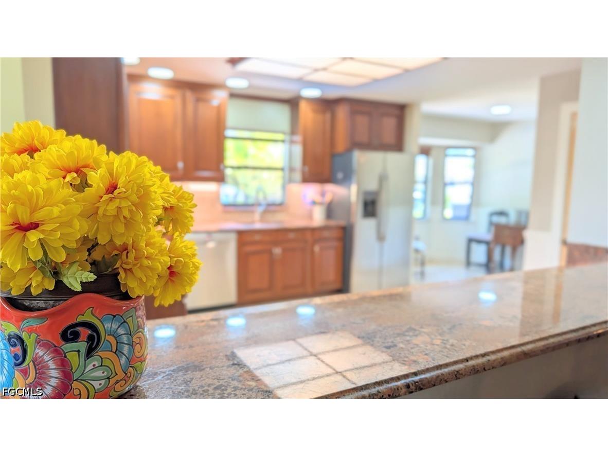 1422 SW 4th Avenue Cape Coral FL 33991 2026018024 image10