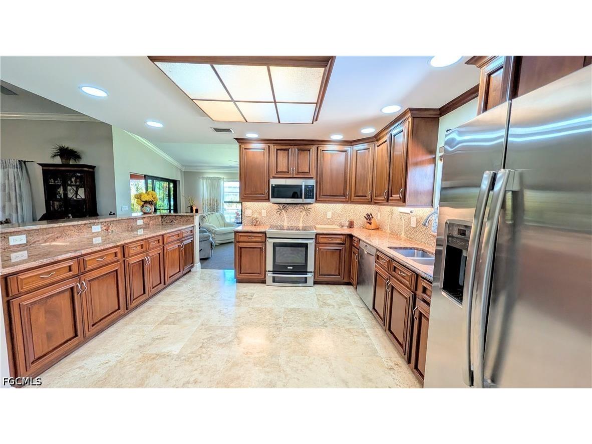 1422 SW 4th Avenue Cape Coral FL 33991 2026018024 image13