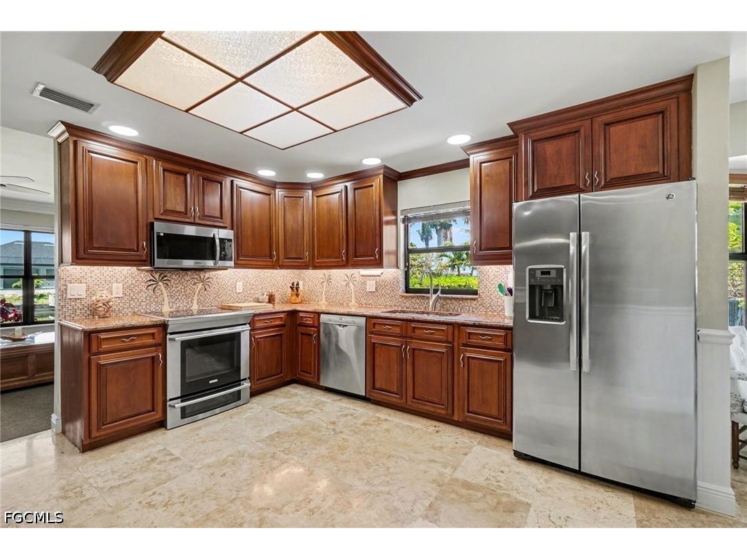 1422 SW 4th Avenue Cape Coral FL 33991 2026018024 image16