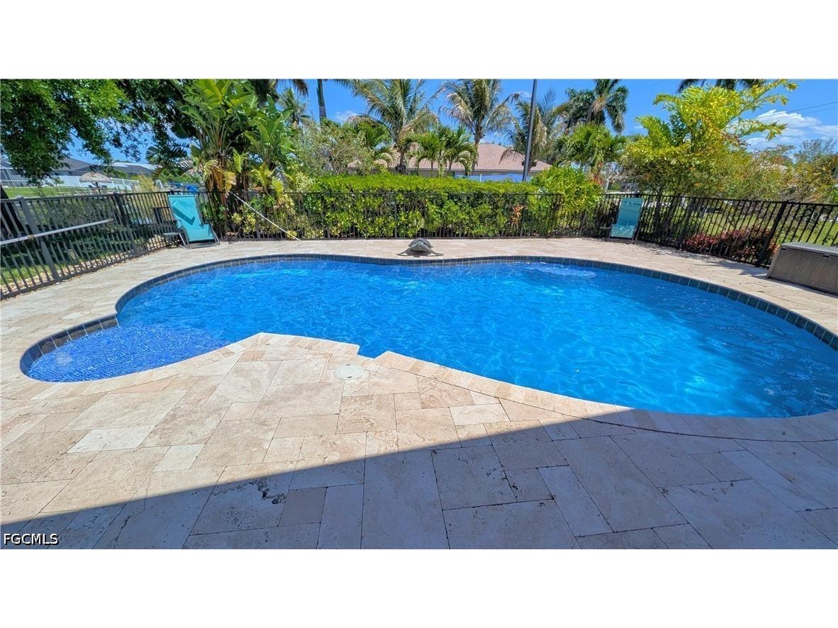 1422 SW 4th Avenue Cape Coral FL 33991 2026018024 image3