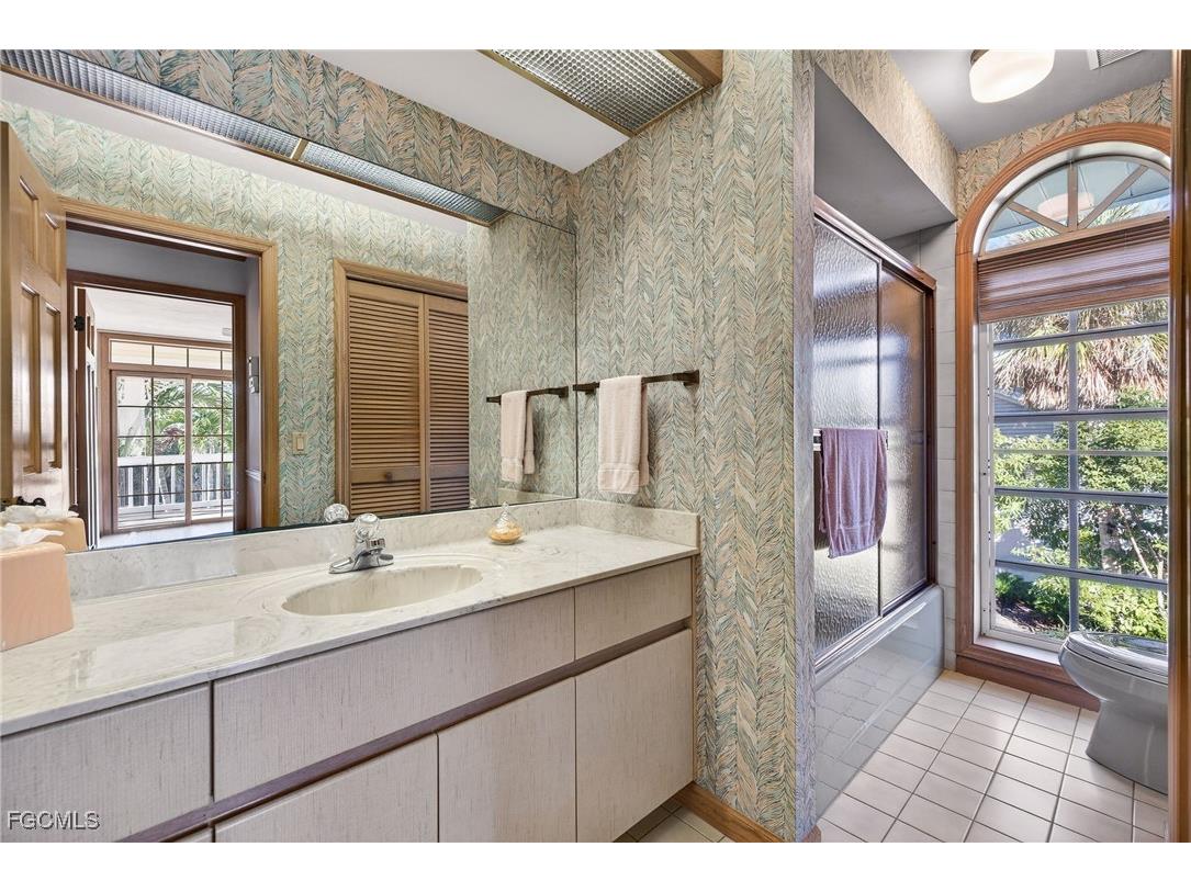 1422 Sanderling Circle Sanibel FL 33957 2025023496 image22