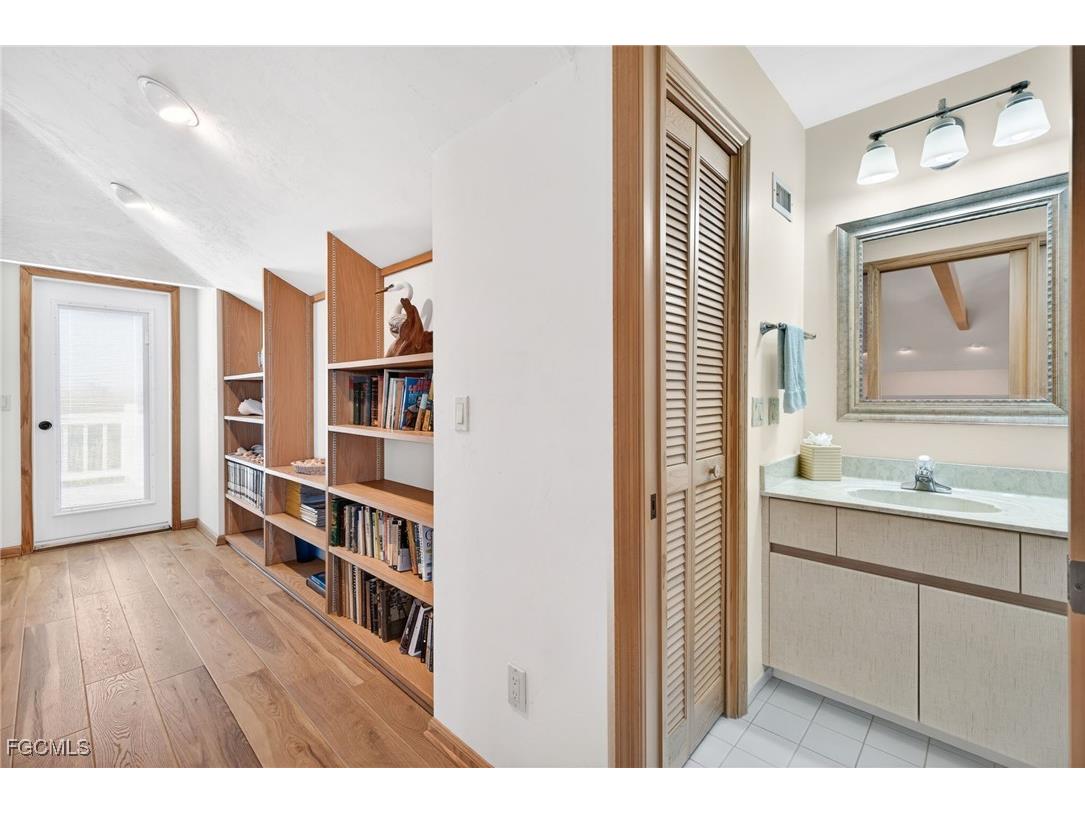 1422 Sanderling Circle Sanibel FL 33957 2025023496 image30