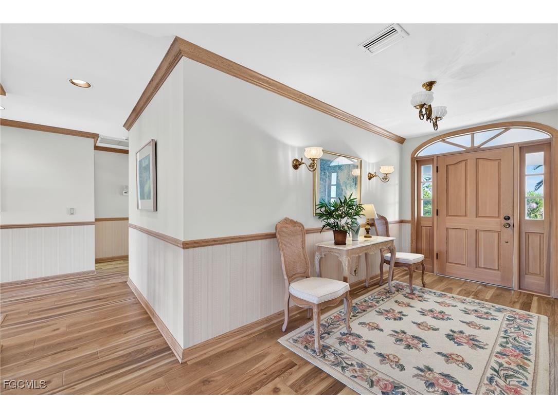 1422 Sanderling Circle Sanibel FL 33957 2025023496 image6