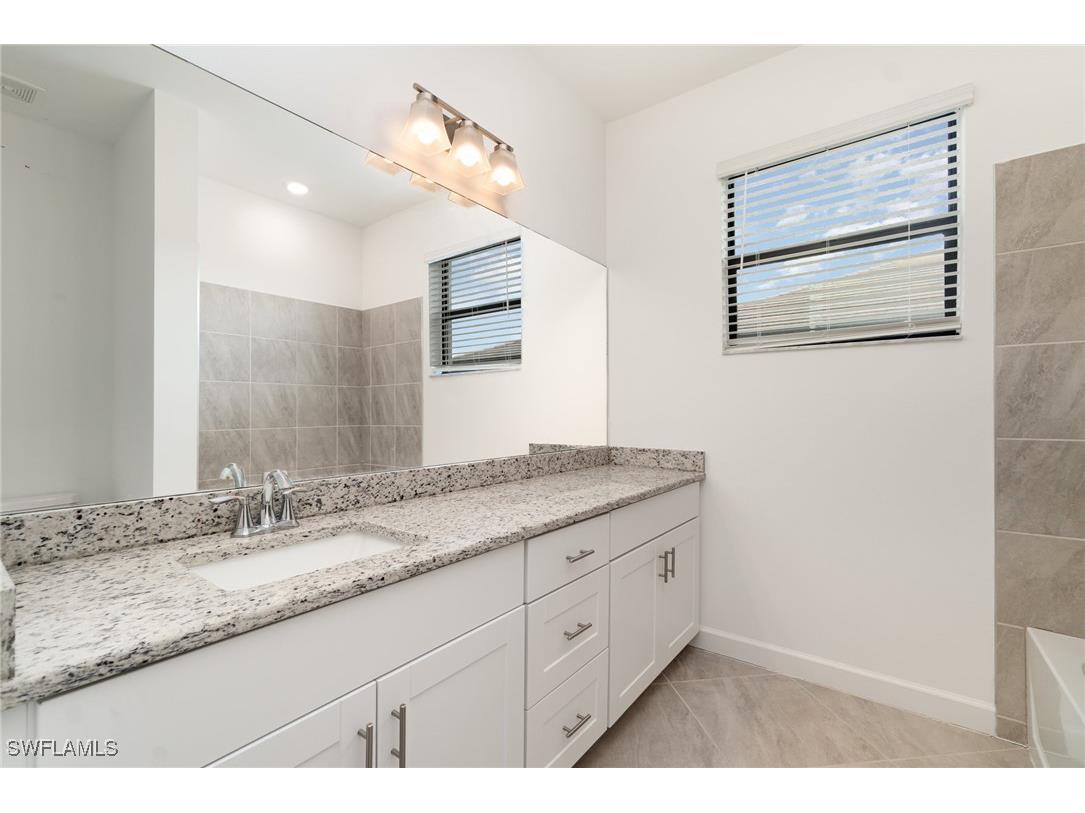 14220 Pine Lodge Lane Fort Myers FL 33913 225072000 image10