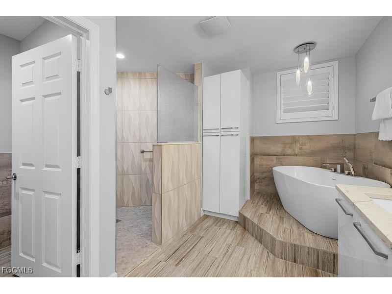 14220 Royal Harbour Court #707 Fort Myers FL 33908 2026004783 image13