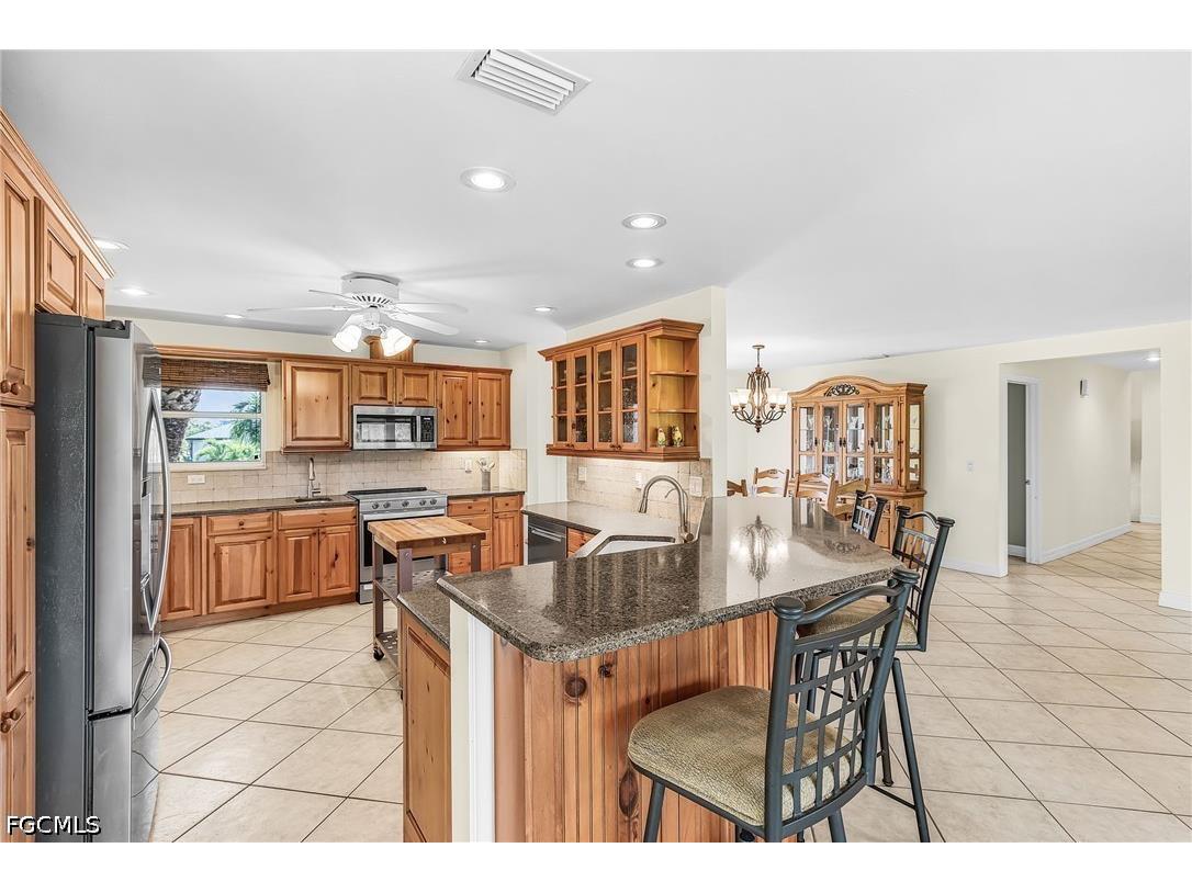 14221 Clubhouse Drive Bokeelia FL 33922 2026021268 image11