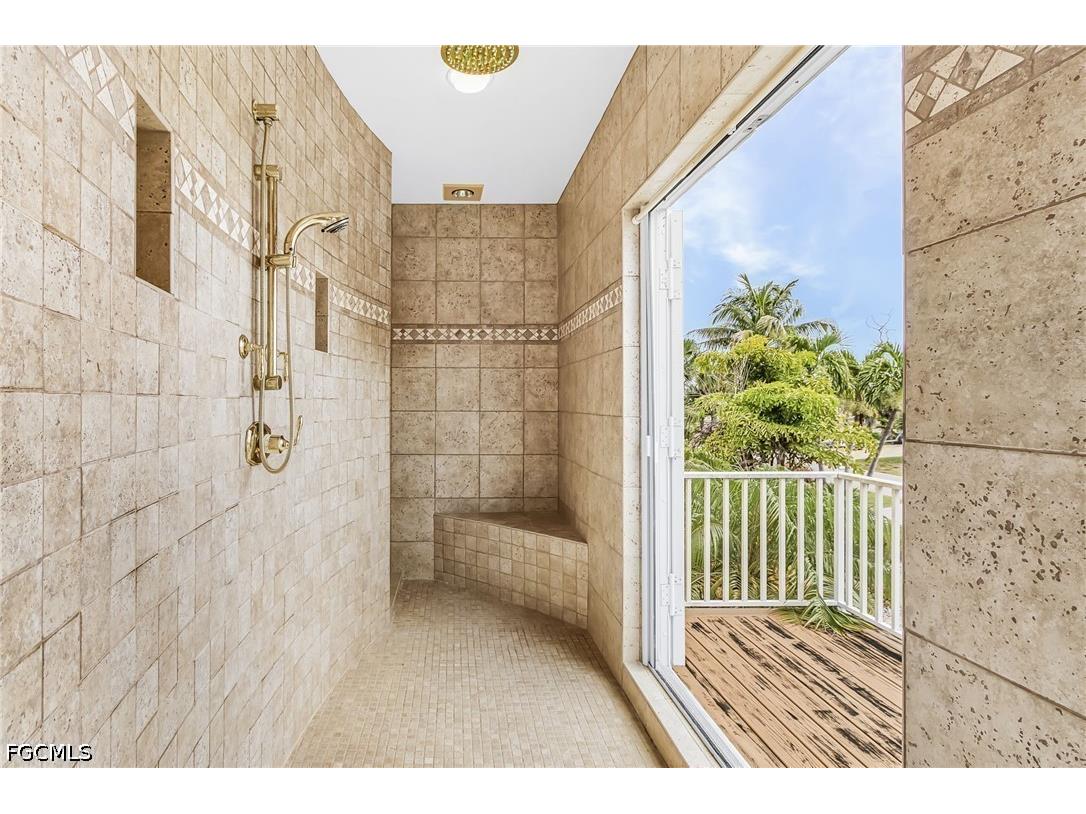 14221 Clubhouse Drive Bokeelia FL 33922 2026021268 image24