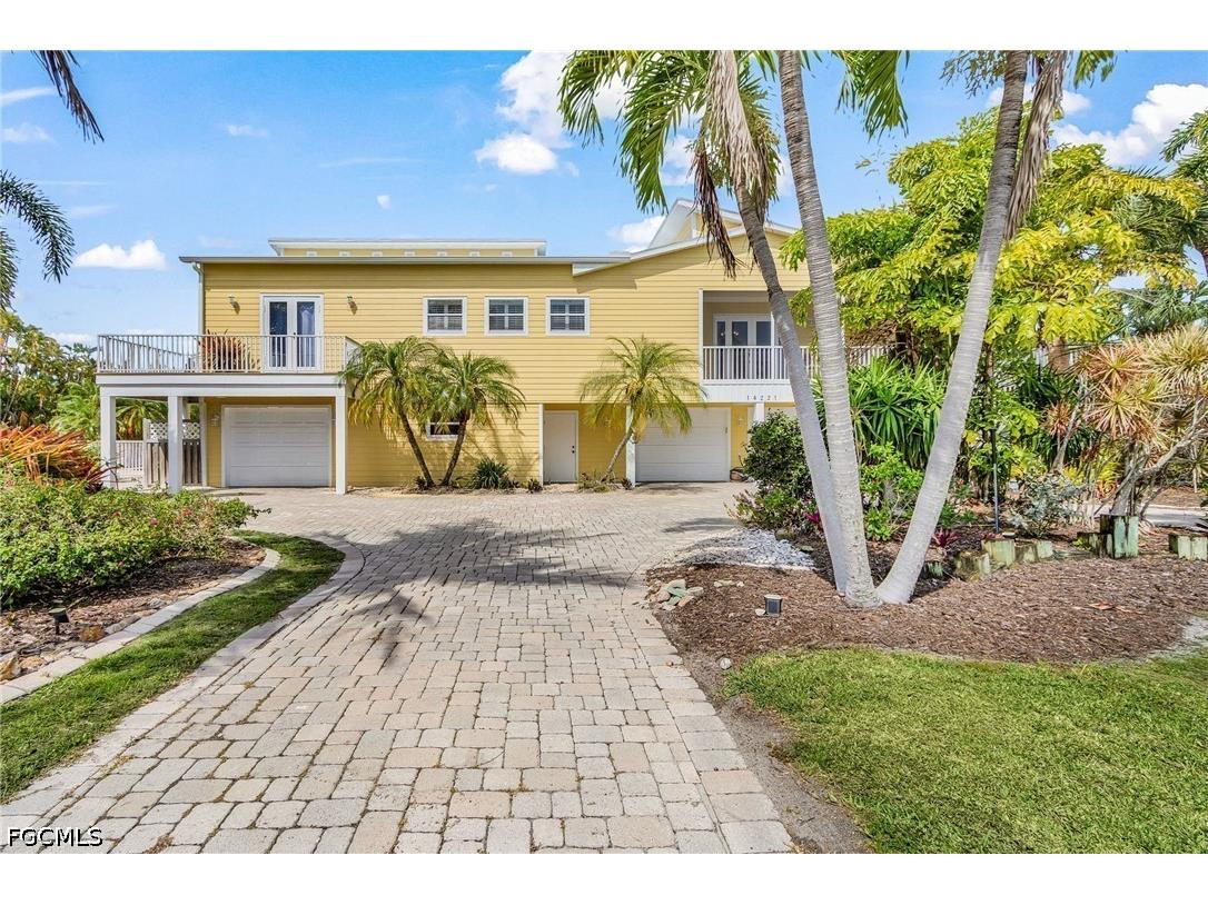 14221 Clubhouse Drive Bokeelia FL 33922 2026021268 image3