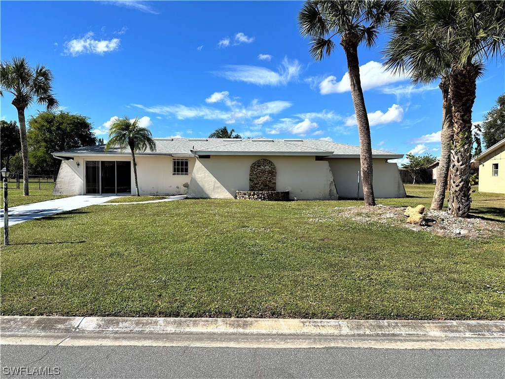 1423 Alwynne Drive Lehigh Acres FL 33936 223083424 image1