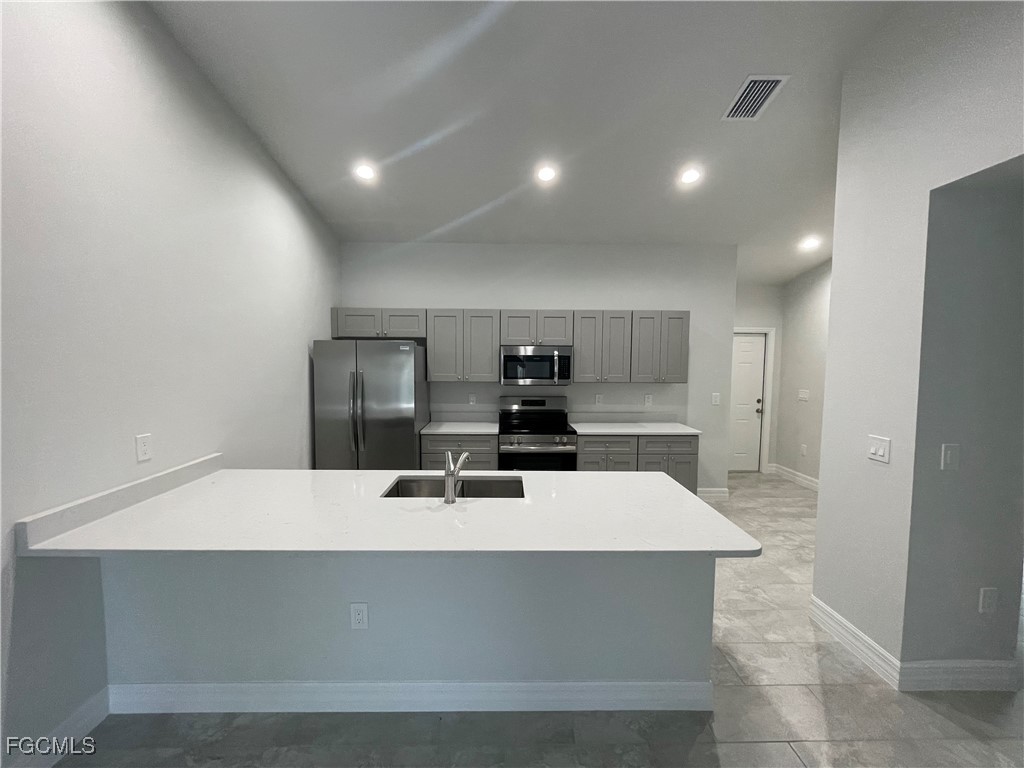 1423 Gleason Parkway Cape Coral FL 33914 2025014265 image4