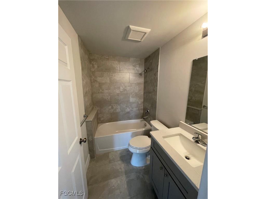 1423 Gleason Parkway Cape Coral FL 33914 2025014265 image9