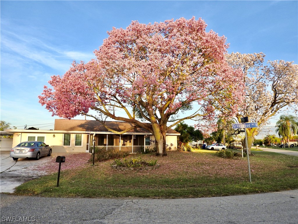 1423 Kimdale Street E Lehigh Acres FL 33936 223061246 image1