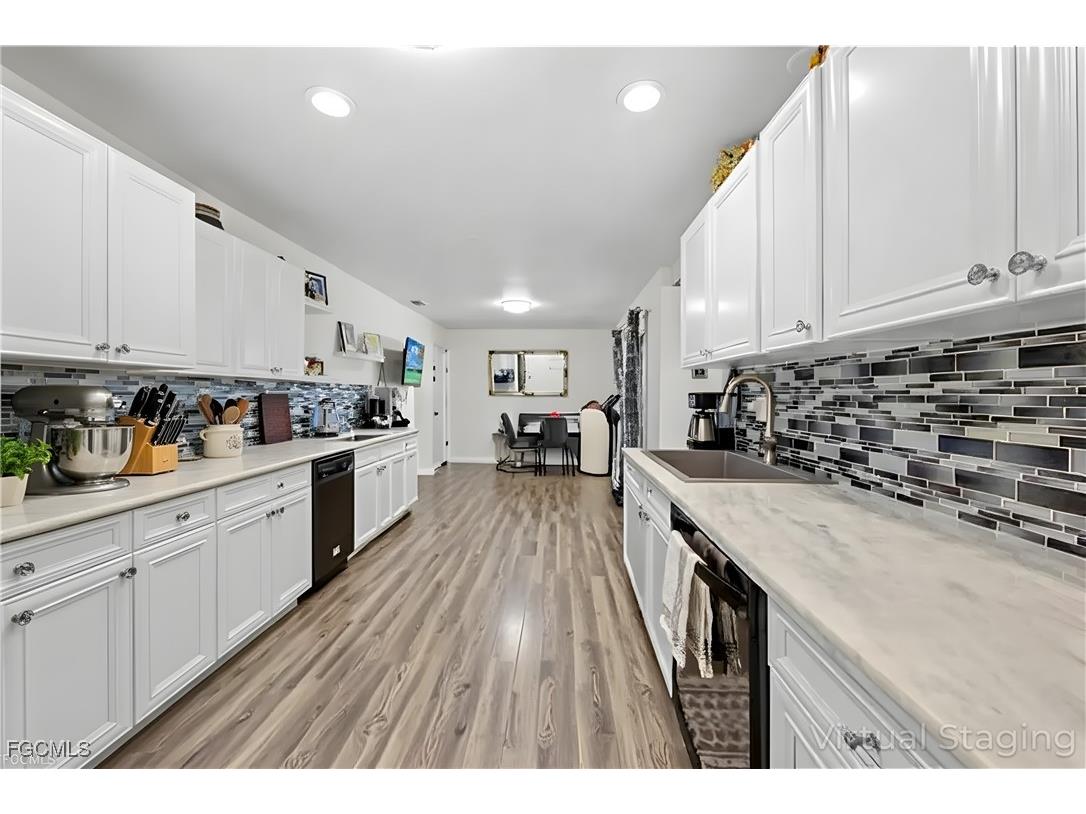 1423 NE 13th Avenue Cape Coral FL 33909 2025018802 image6