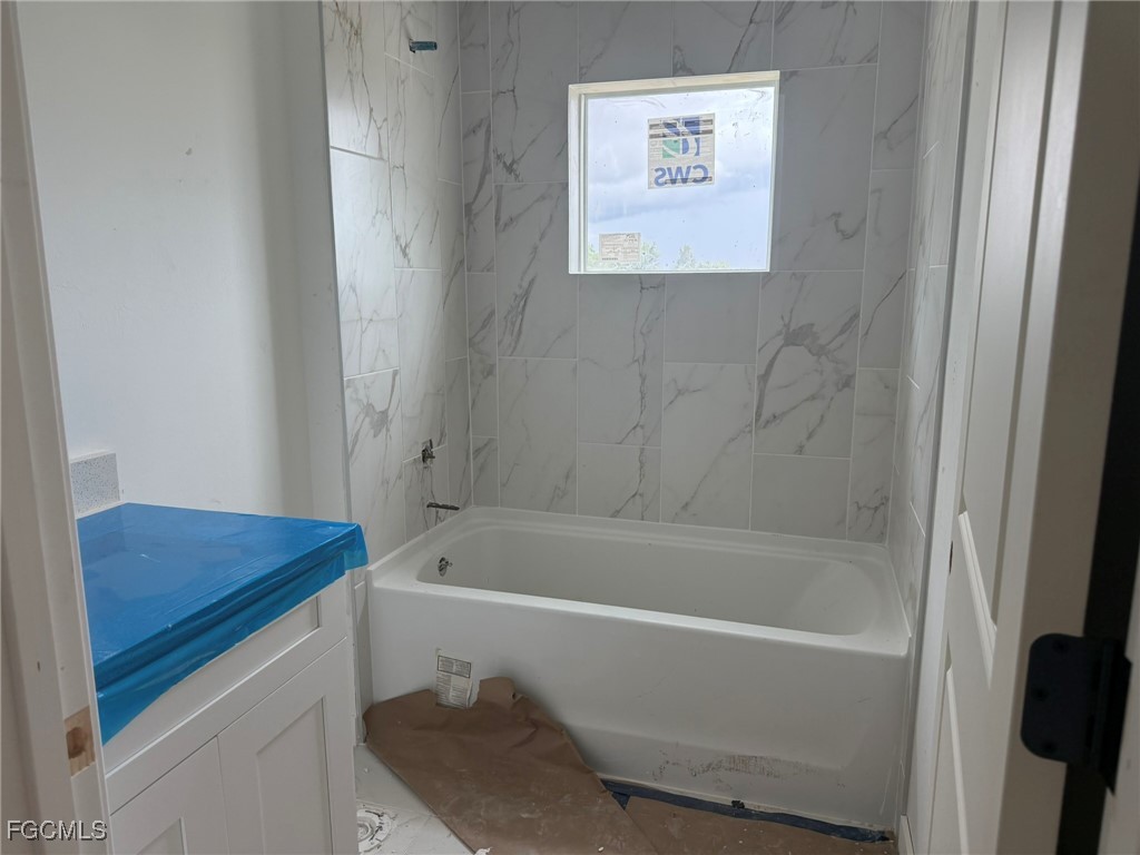 1423 NW 24th Terrace Cape Coral FL 33993 2025015716 image12