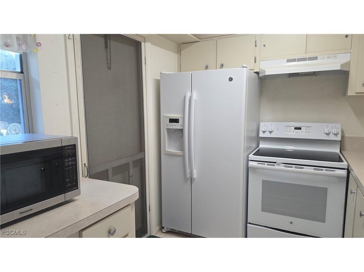 1423 Tropic Terrace North Fort Myers FL 33903 2025020916 image12