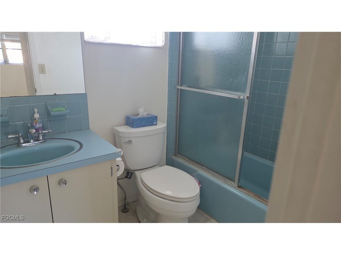 1423 Tropic Terrace North Fort Myers FL 33903 2025020916 image14