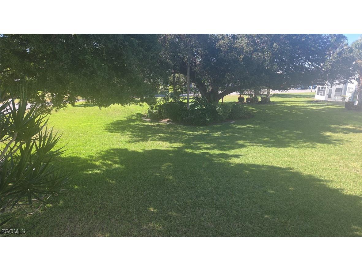 1423 Tropic Terrace North Fort Myers FL 33903 2025020916 image5