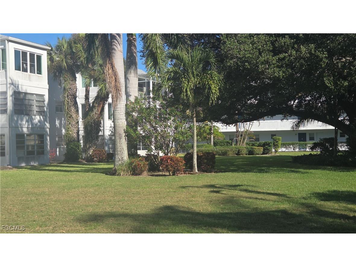 1423 Tropic Terrace North Fort Myers FL 33903 2025020916 image6