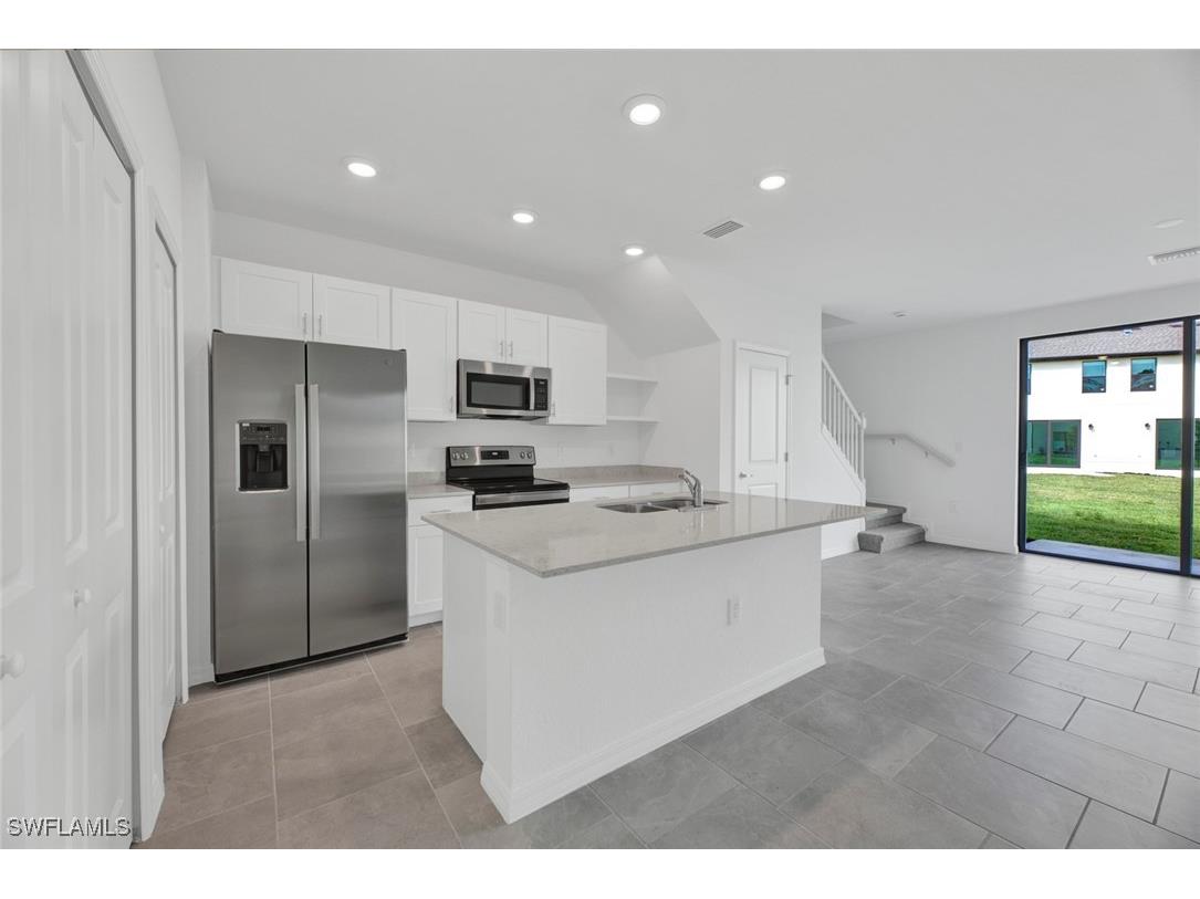 14236 Oviedo Place Fort Myers FL 33905 225077715 image2