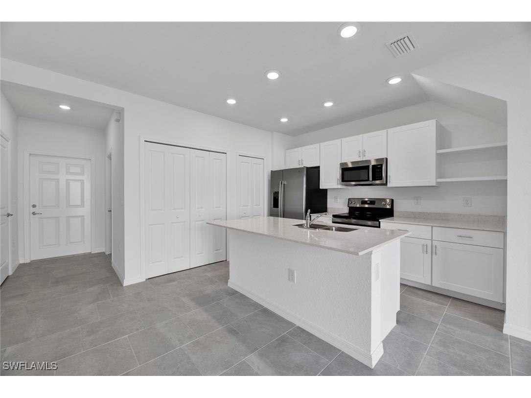 14236 Oviedo Place Fort Myers FL 33905 225077715 image3