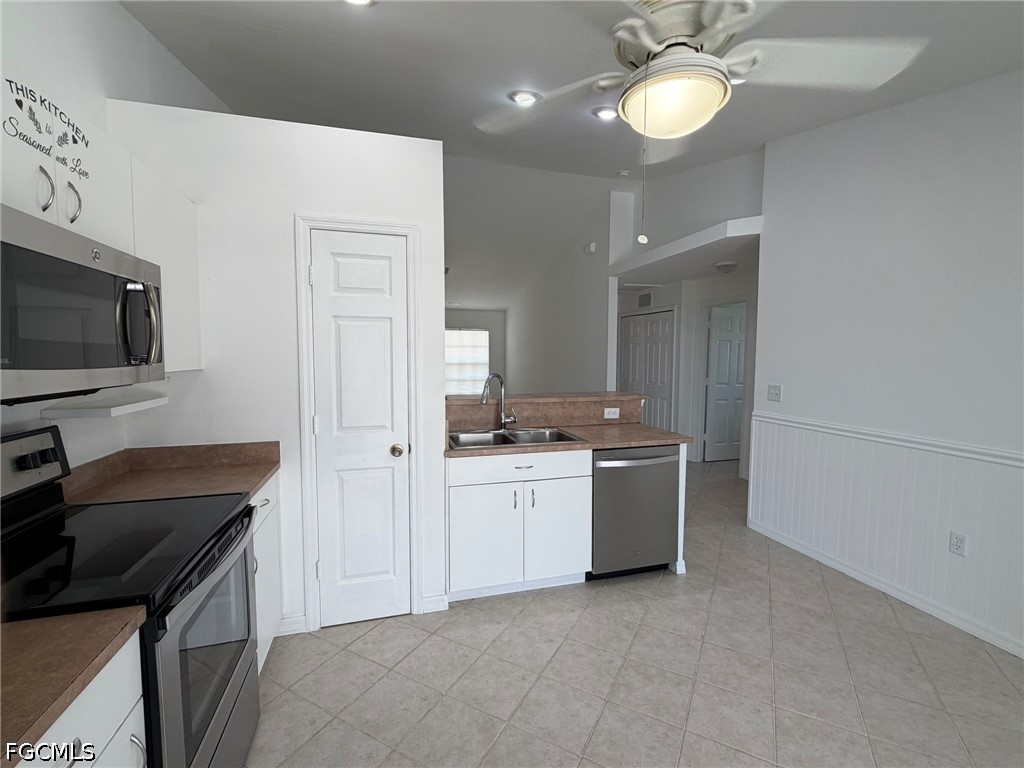 1424 NE 13th Place Cape Coral FL 33909 2026023573 image11