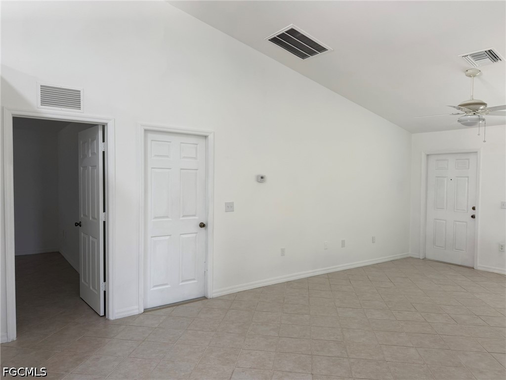 1424 NE 13th Place Cape Coral FL 33909 2026023573 image8